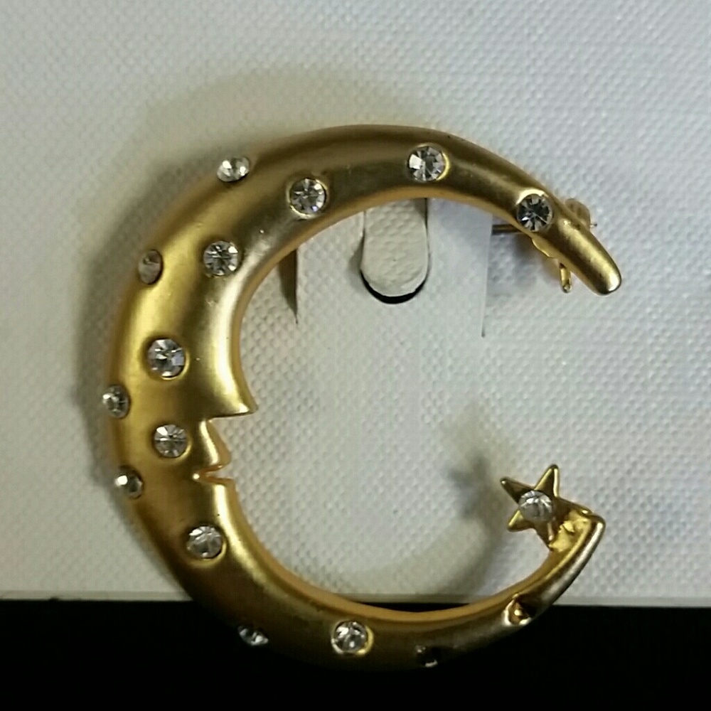 Brooch